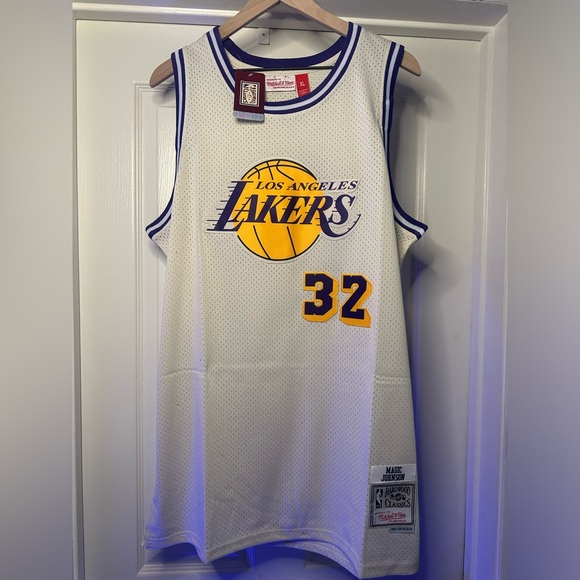 Magic Johnson #32 LA Lakers Throwback - Picture 2 of 2